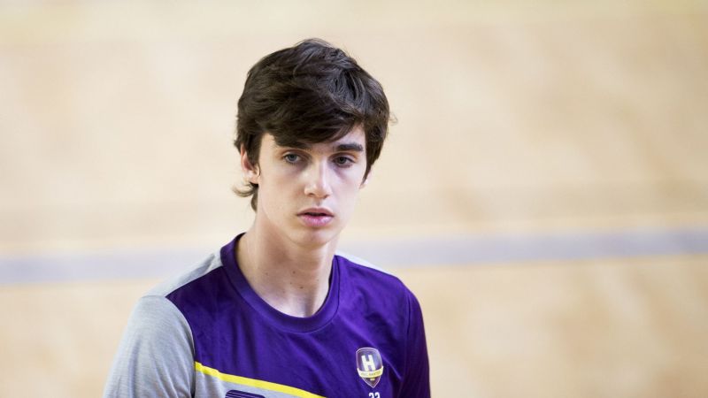Pablo, el hijo de Iaki Urdangarn y la Infanta Cristina, comienza su futuro lejos de la realeza