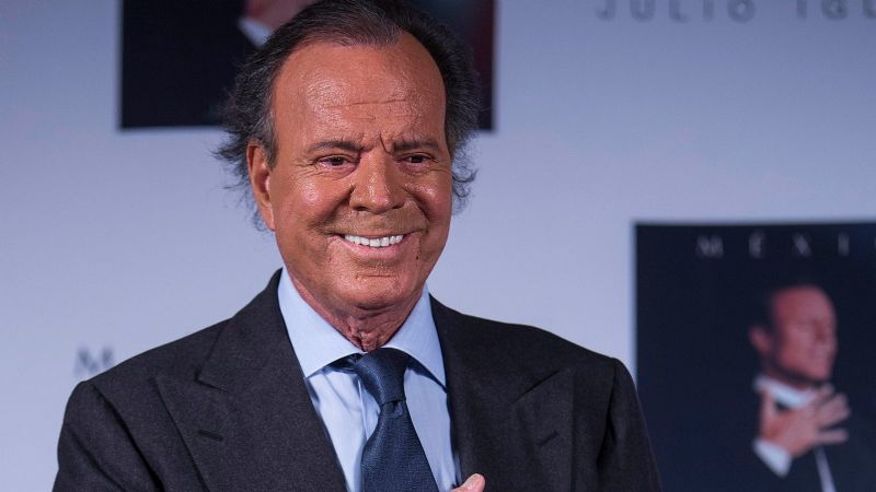 Julio Iglesias podría dar un paso clave en medio de su peor momento