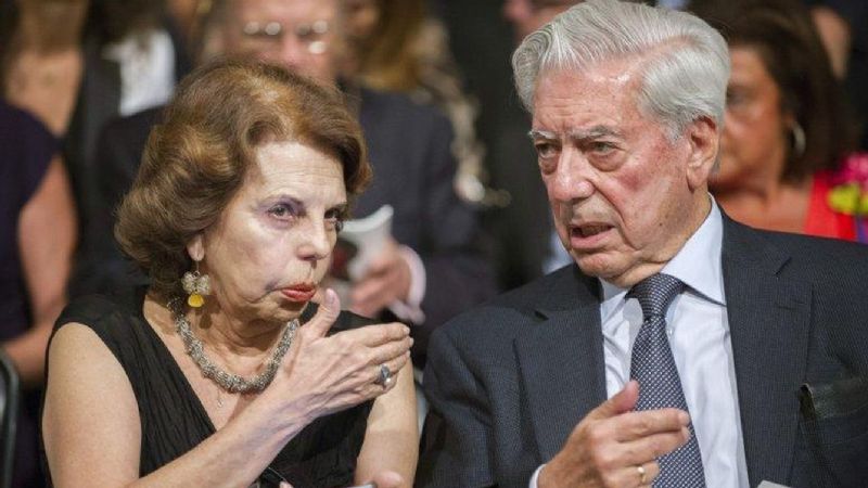 Mario Vargas Llosa confirma que se queda con Patricia Llosa