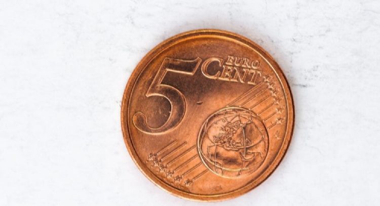 Las antiguas monedas de 5 céntimos que te salvarán si no llegas al salario mínimo