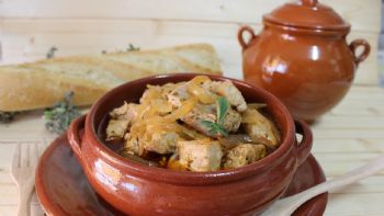 No fallarás haciendo este bonito encebollado gracias a esta receta barata y simple